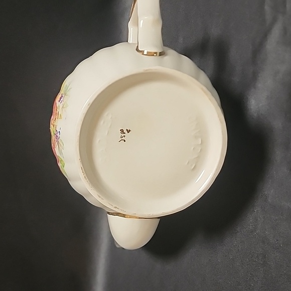 Early Mid-Century Sadler 3540 England Floral Teapot - Picture 10 of 14